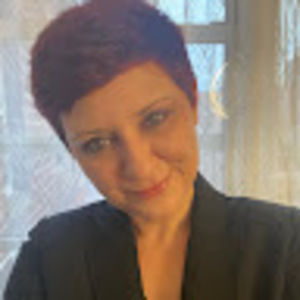 Meet your Posher, Adriana